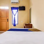 SPOT ON 90433 Serasi Kost