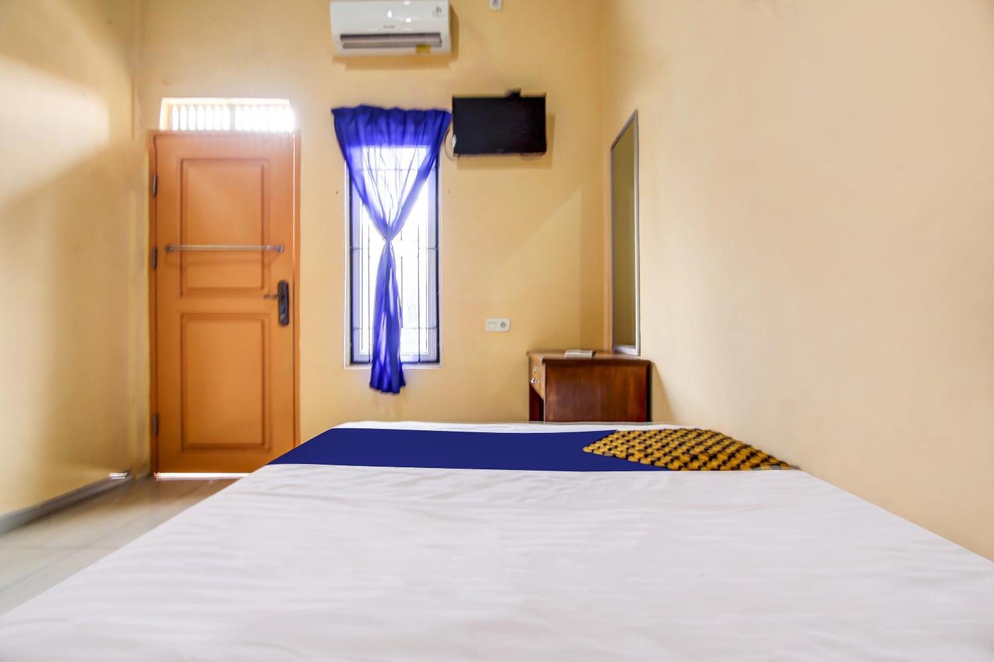 Spot On 90433 Serasi Kost Hotel