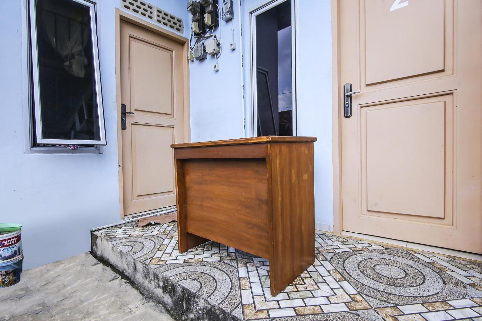 Hotel Spot On 90433 Serasi Kost